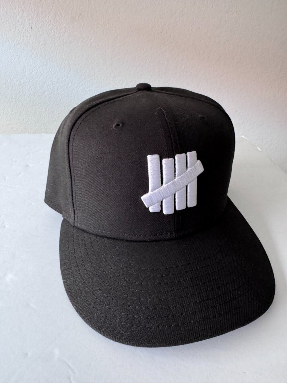 Undefeated New Era fitted 59Fifty 7 5/8 Embroidery Hat Cap | new no tags